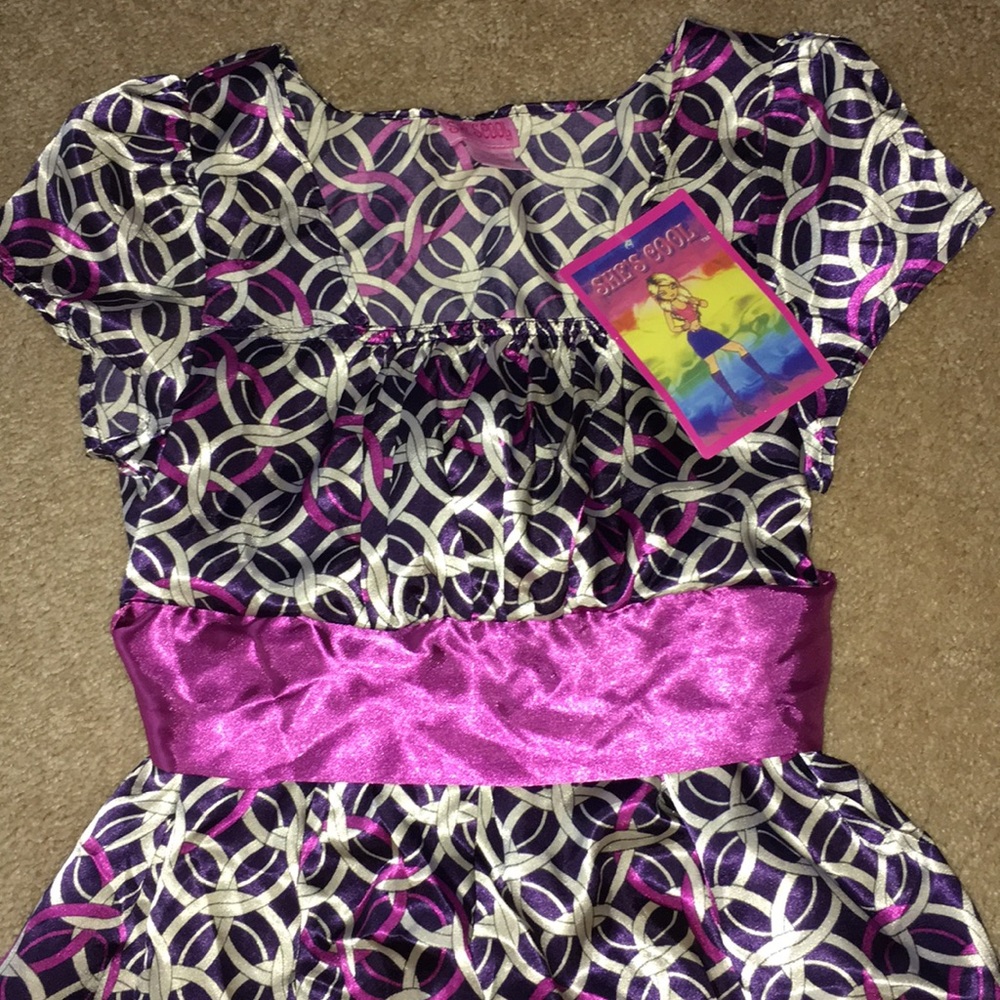 Satin Look Tunic Size Small - Picture 2 of 4